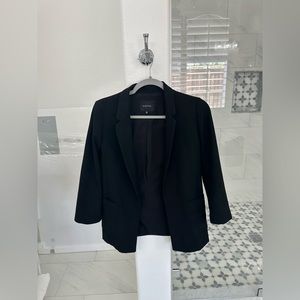 Aritzia Babaton Blazer
